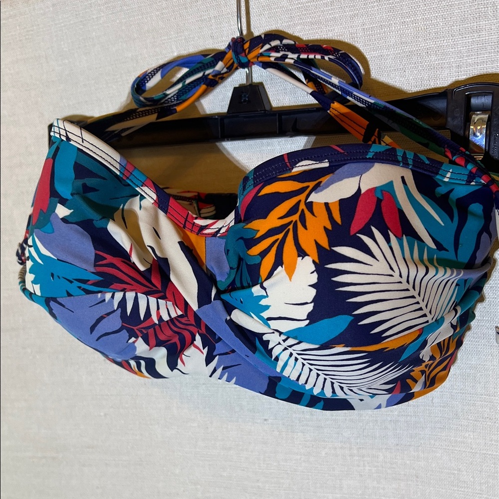 Cleo Multicolor Leaf Bikini Top